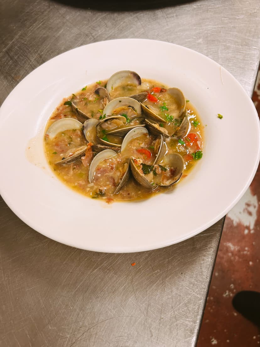 Italian bread and olive oil appetizer presentation at Mama Mia's restaurant in Egg Harbor Township